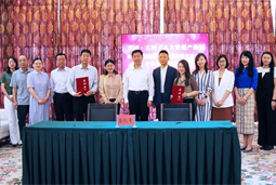 ballbet艾佛森体官网国际与新疆生产建设兵团第八师石河子市签署项目合作协议
